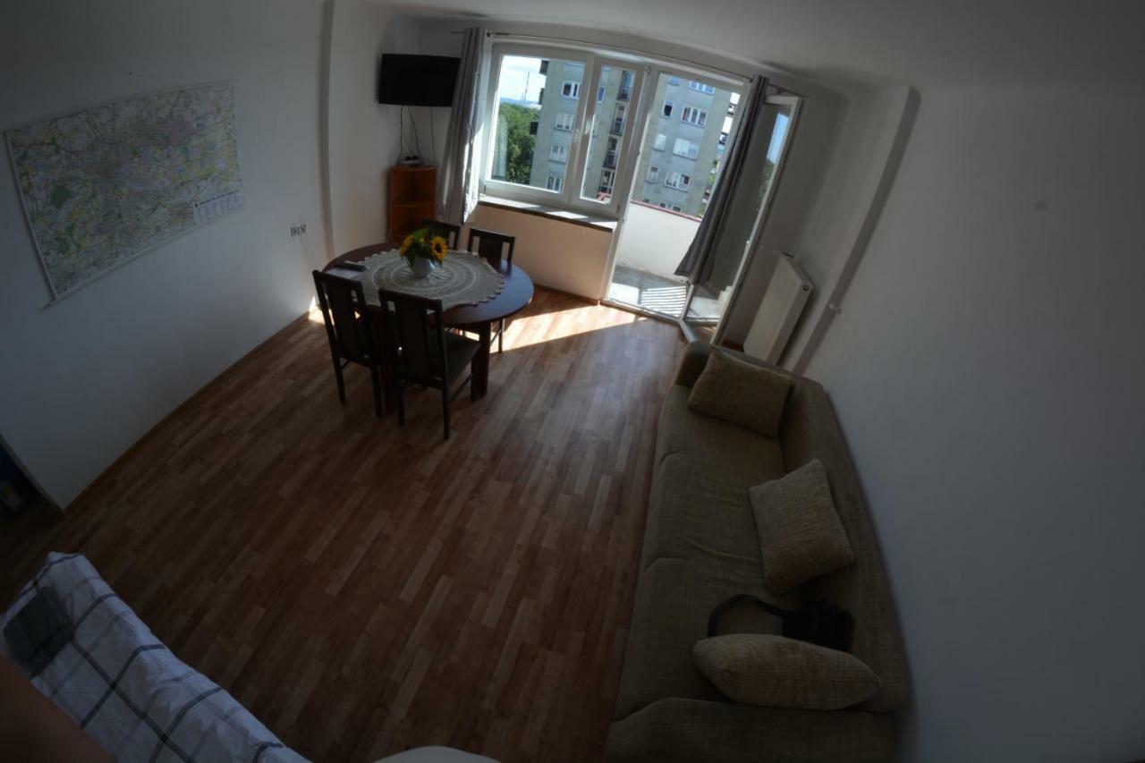 Apartamento Ul. Ugorek Kolo Areny Cracovia Exterior foto