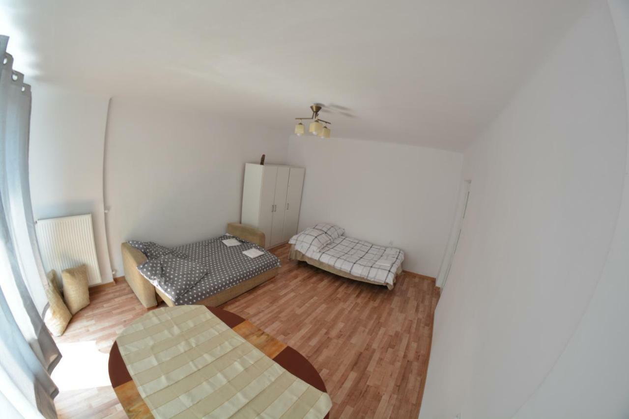Apartamento Ul. Ugorek Kolo Areny Cracovia Exterior foto