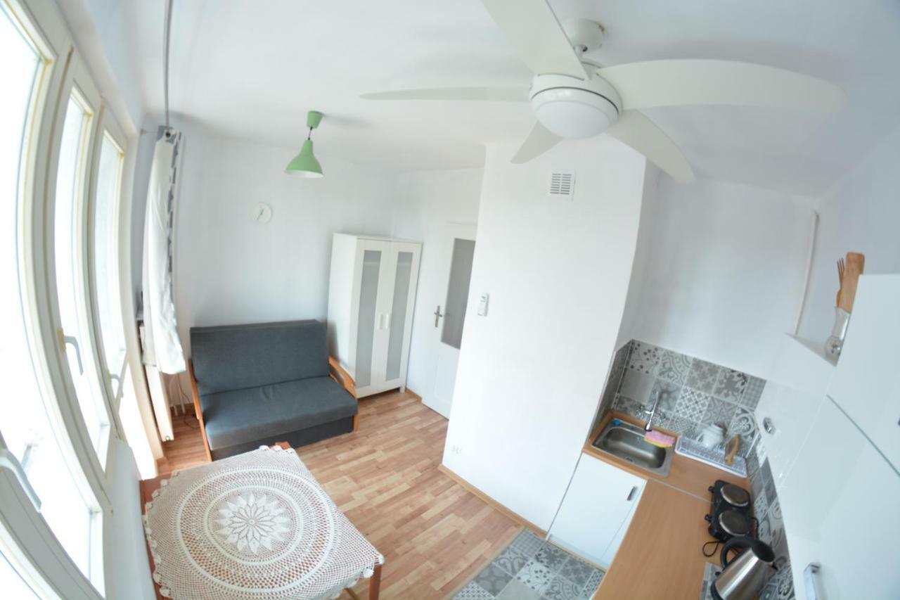 Apartamento Ul. Ugorek Kolo Areny Cracovia Exterior foto